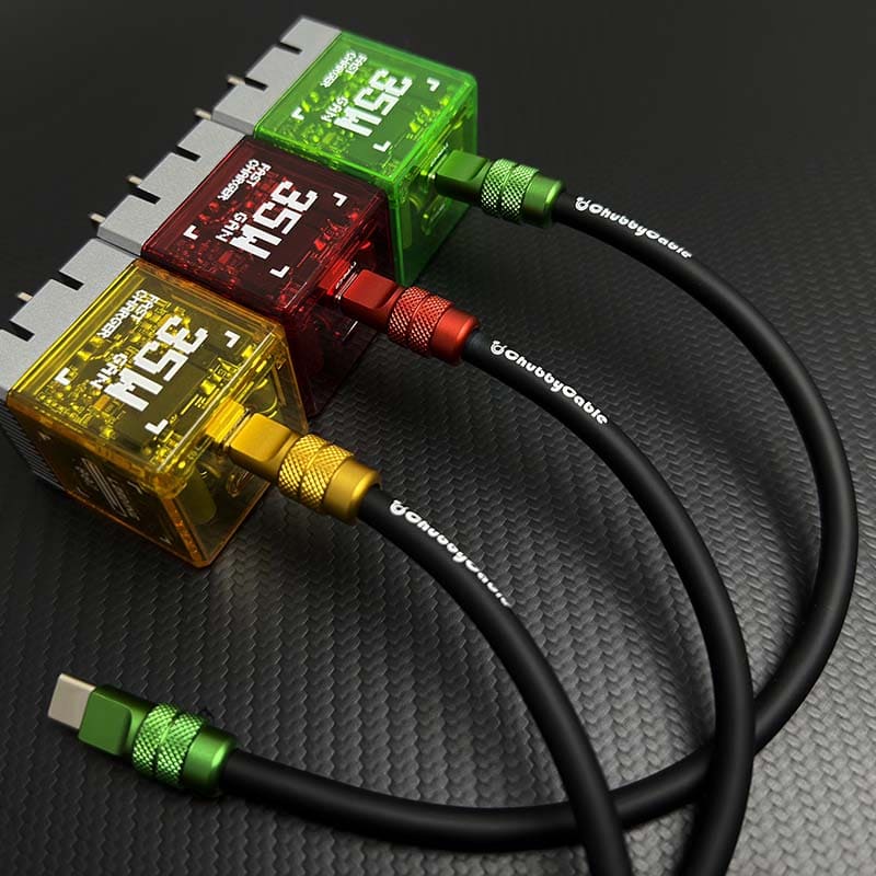 "Cute Anodized Pro" Power Bank Friendly Cable C+Lightning