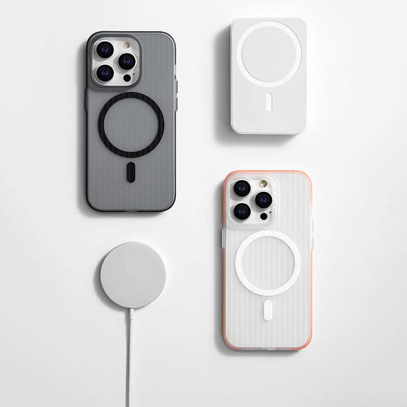 Silky Stripe Grip MagSafe iPhone Case